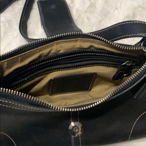 Coach small purse - Picture 2 of 2